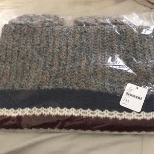 Free People~ Tassel Scarf